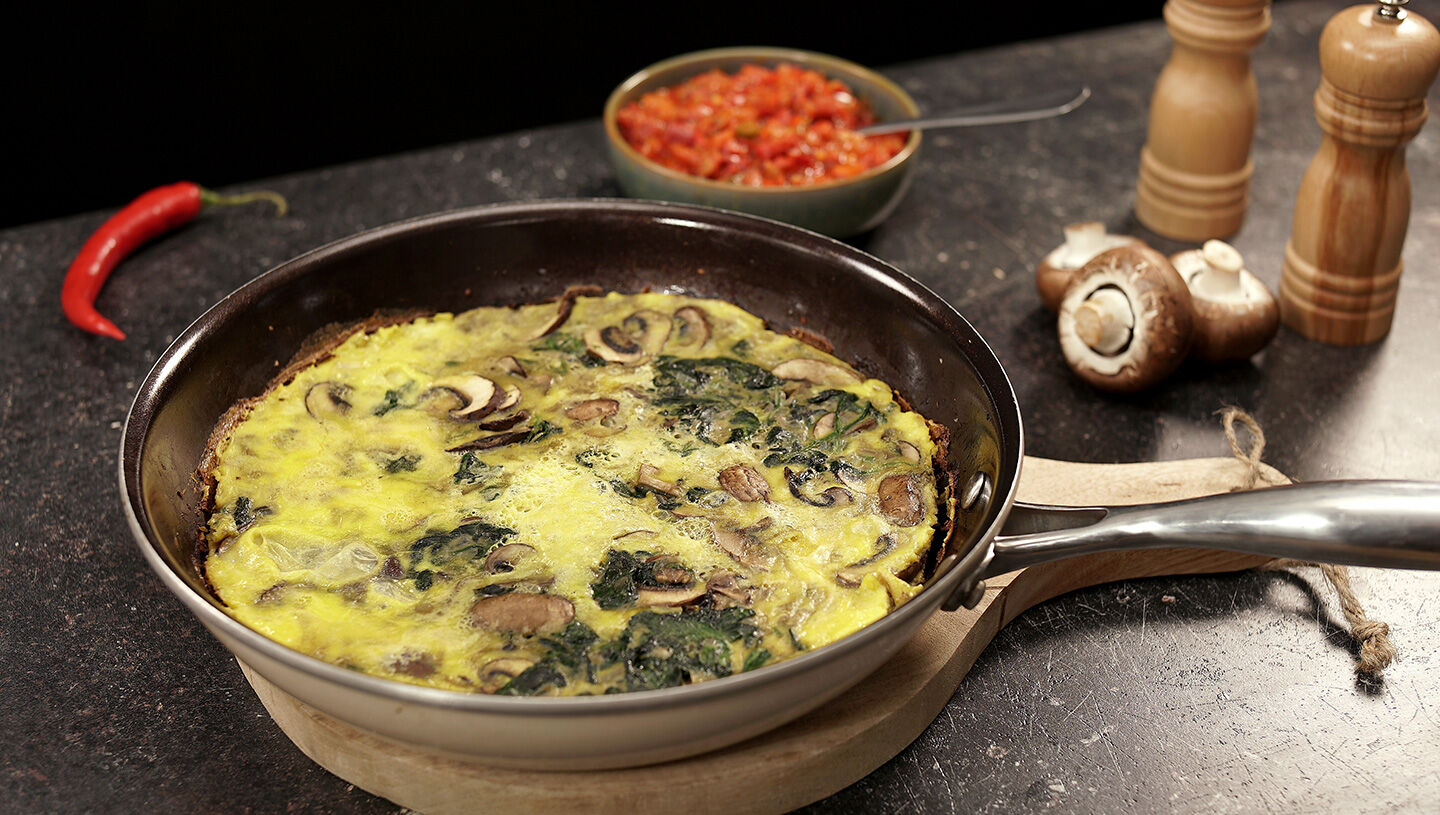 Rezeptvideo für Spinat-Champignon-Frittata mit Salsa | ORO di Parma